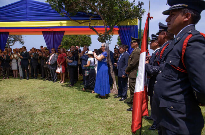 homenaje-manuela-saenz-peru-